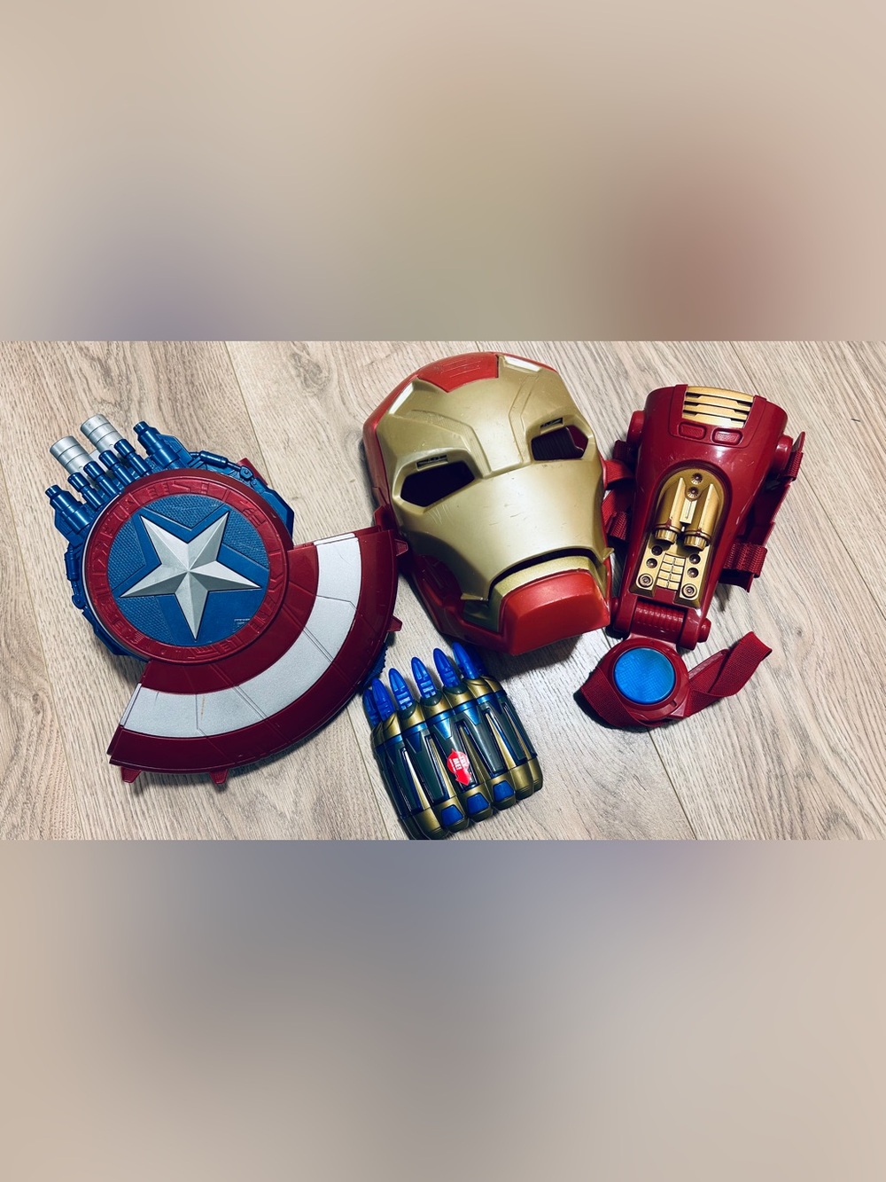 Marvel Superhero Dress-Up Set – Captain America & Iron Man